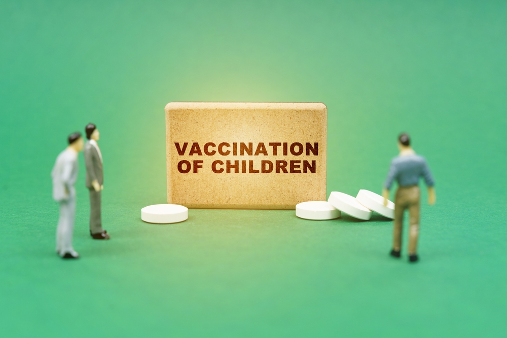 Tiêm vacxin cho trẻ và những điều ba mẹ cần biết rõ!